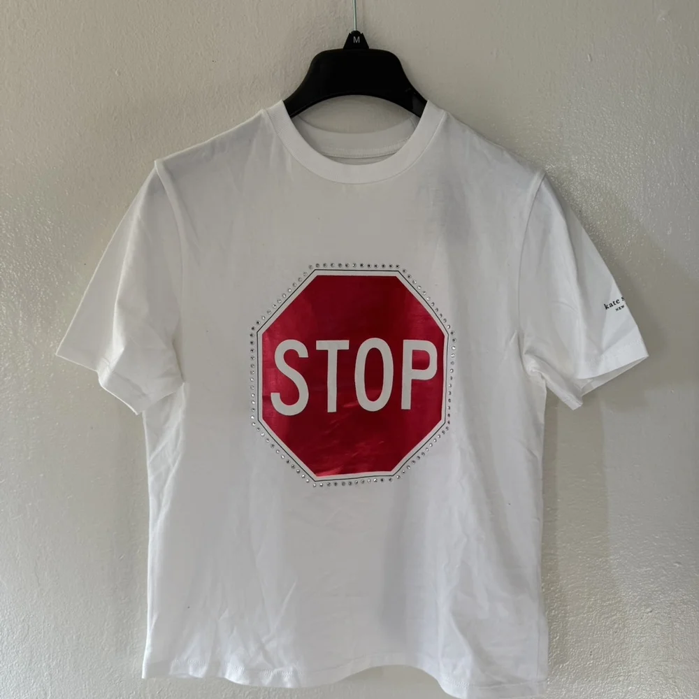 Kate Spade White Tee with Green Graphic - Picture 2 of 2